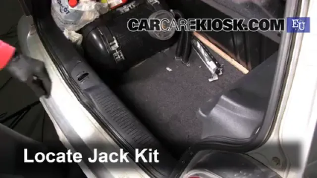 2000 Volkswagen Polo 1.0L 4 Cyl. Monter sur cric Utiliser le cric pour lever la voiture